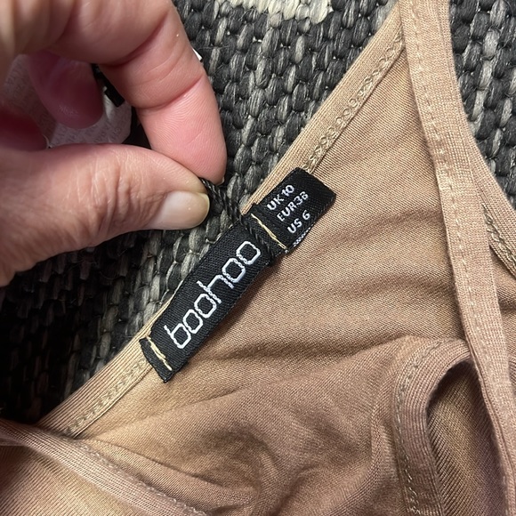 BNWT Boohoo Size 6 Dress - Picture 3 of 3